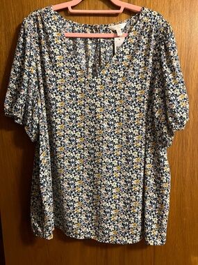 NWT Lauren Conrad 2X Navy Floral Blouse, V Neck, Puffed Short Sleeves
